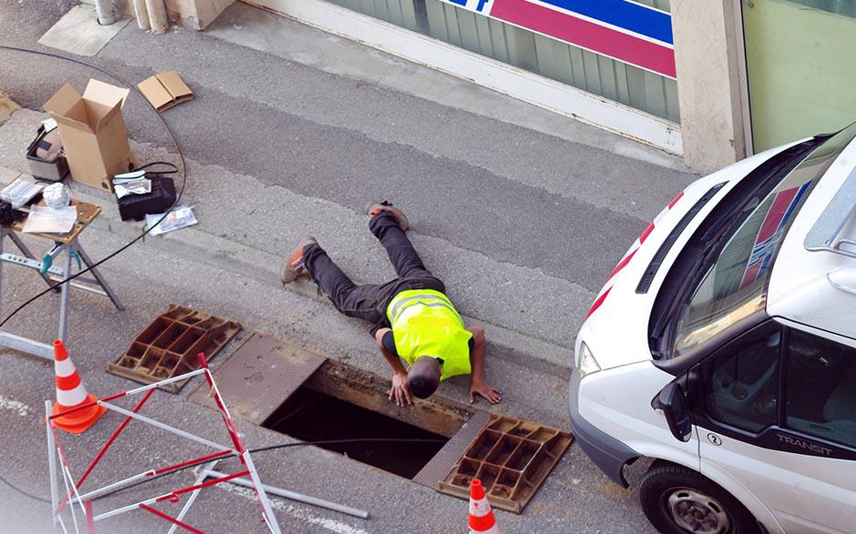 comment déboucher un wc Le Perchay